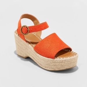 Universal Thread Wedge Pumps